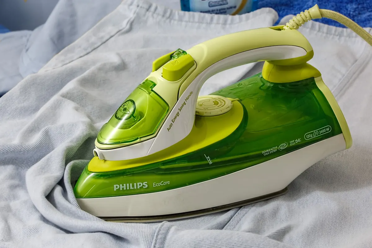How to Iron Linen Clothing: Temperature, Steam and No-Shine Tips